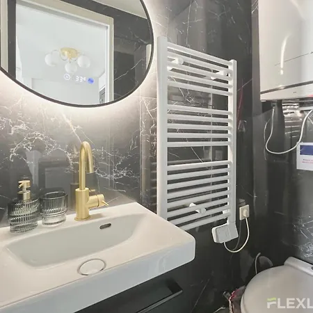 アパート Beautiful 17m In 6 *